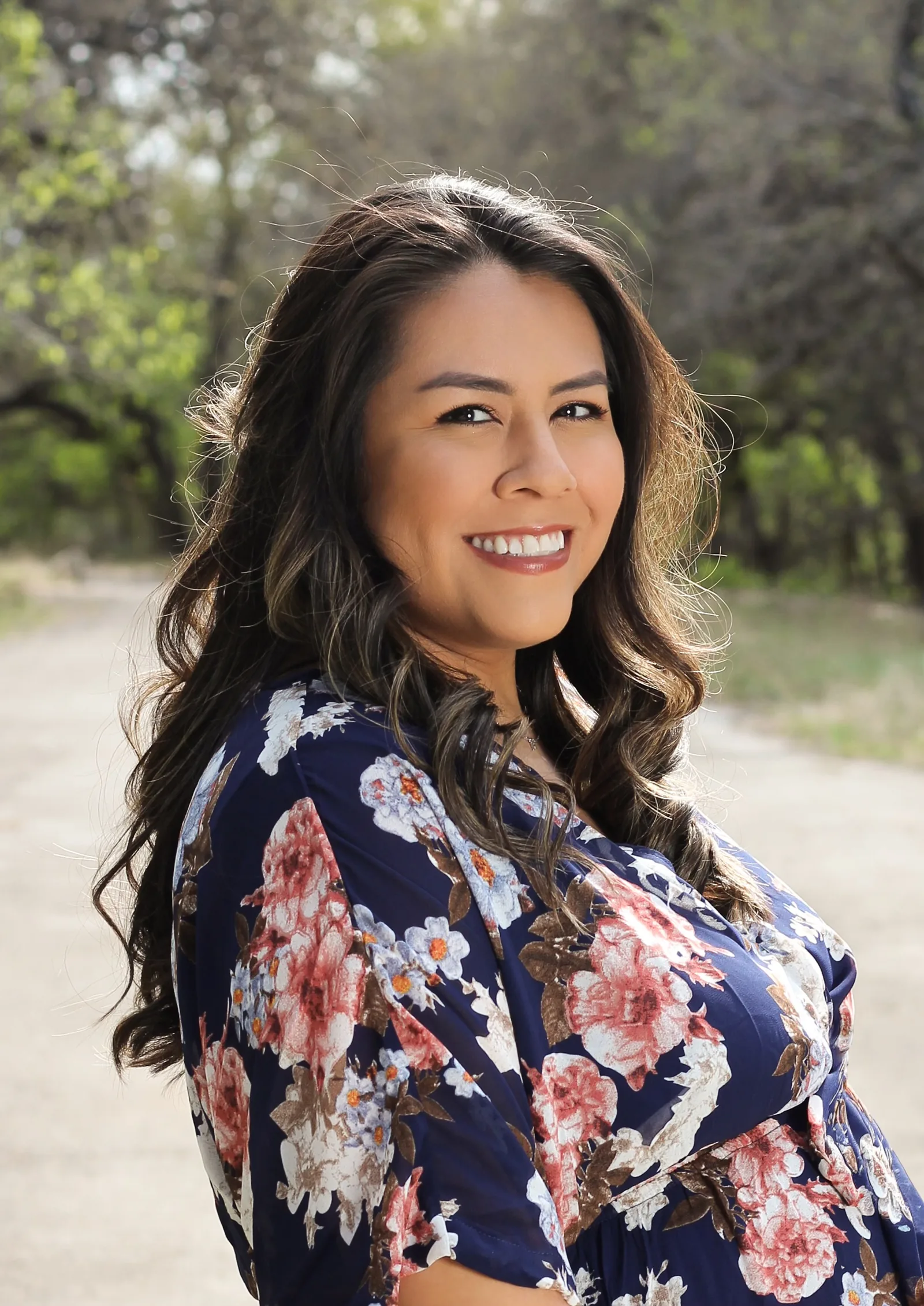 Professional outdoor portrait of Mariah